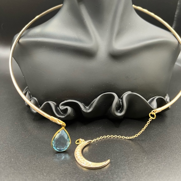 Elegant Gold Tone Blue Teardrop and Crescent Moon Open Front Necklace/Choker - Picture 4 of 7